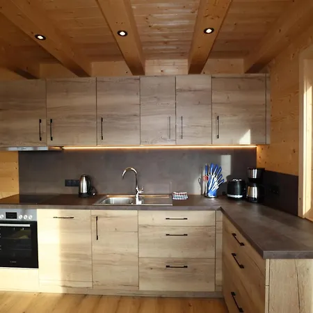 At 1700m With Panoramic Views *