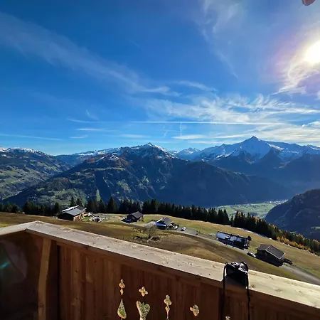 At 1700m With Panoramic Views Tatil Evi Hippach