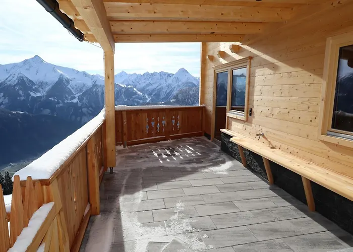 Semesterbostad At 1700m With Panoramic Views