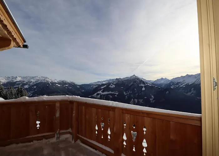 At 1700m With Panoramic Views *